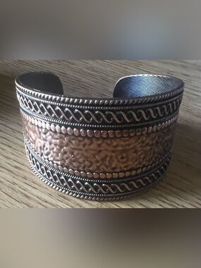 Vintage-Style Hammered Copper Cuff Bracelet - Open Cuff